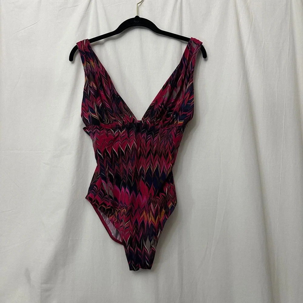 Calvin Klein Womens Pink Purple Chevron Leaf V-Neck One Piece Swimsuit Size 12